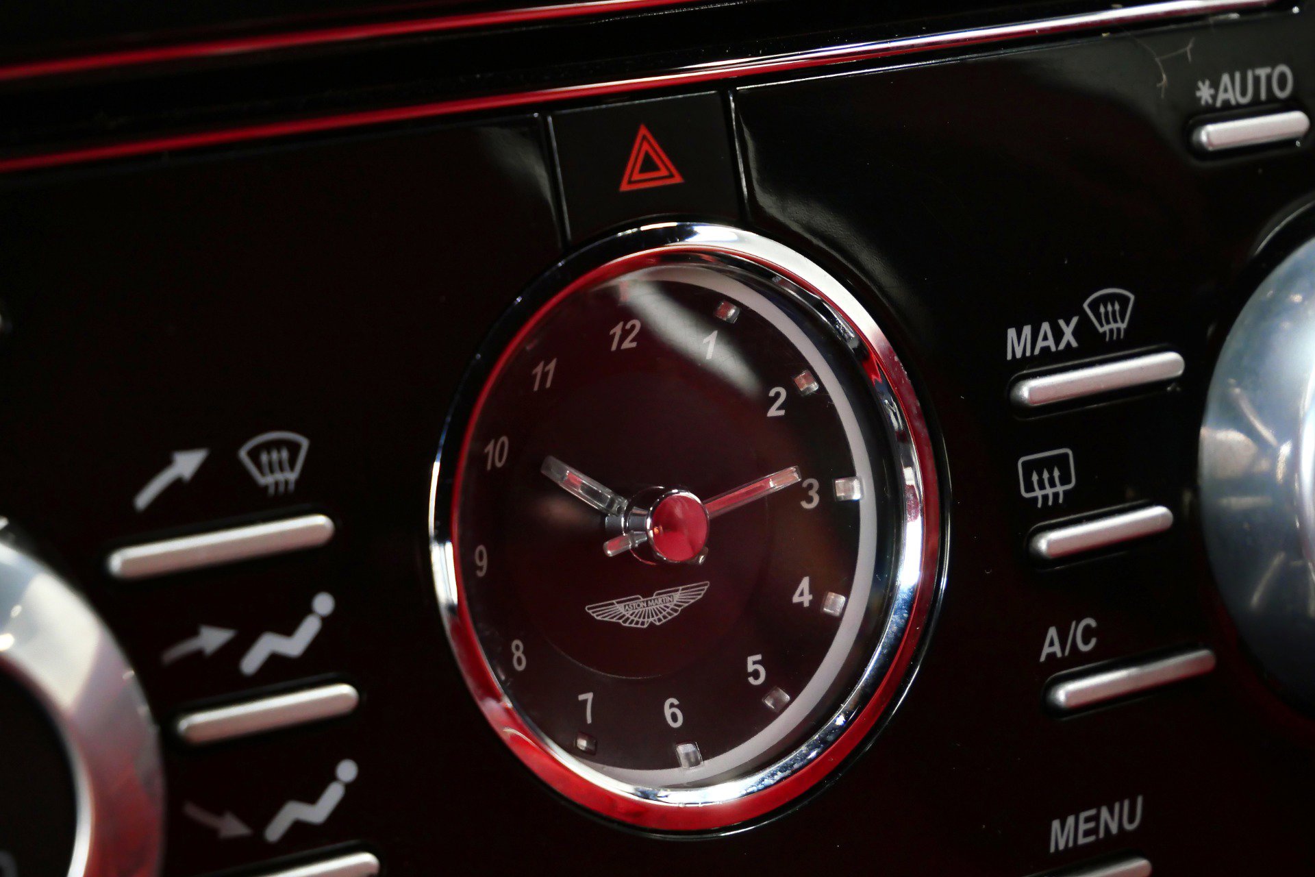 Used 2014 Aston Martin Rapide S image 36