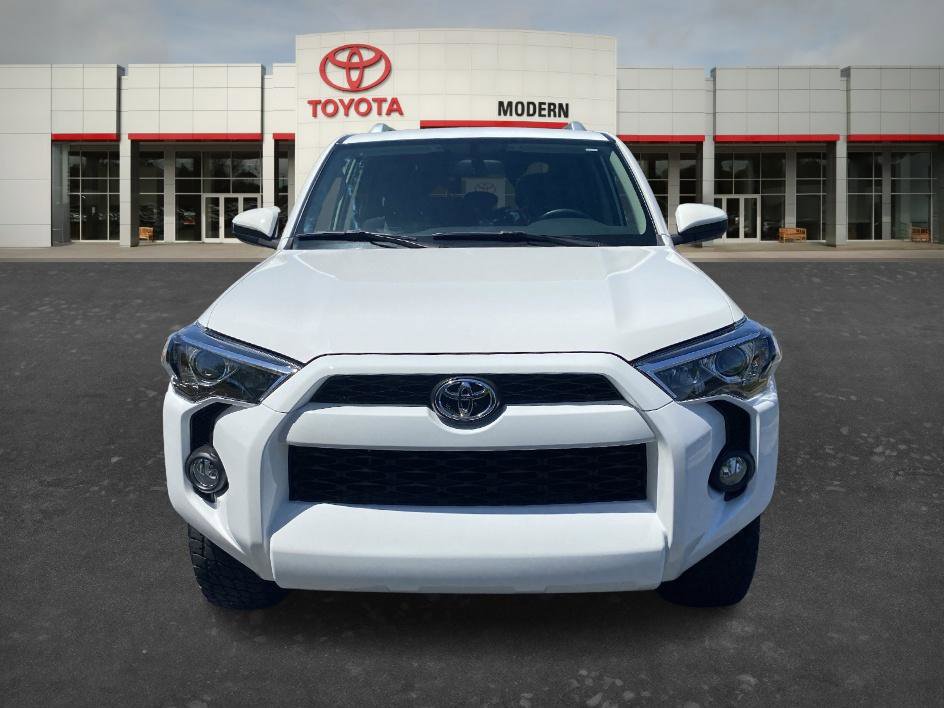 Used 2016 Toyota 4Runner SR5 AWD/4WD image 2
