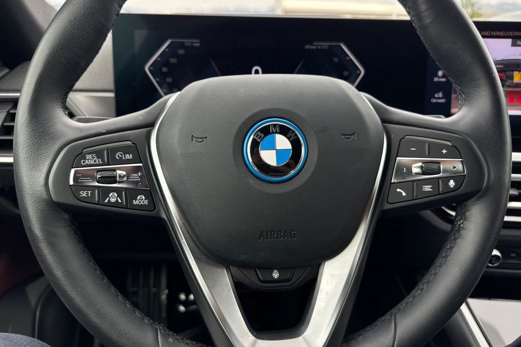 Used 2023 BMW i4 eDrive35 RWD image 26