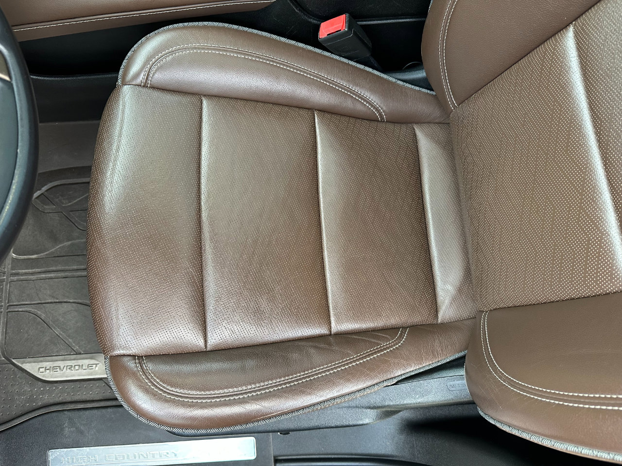 Used 2021 Chevrolet Suburban High Country image 12