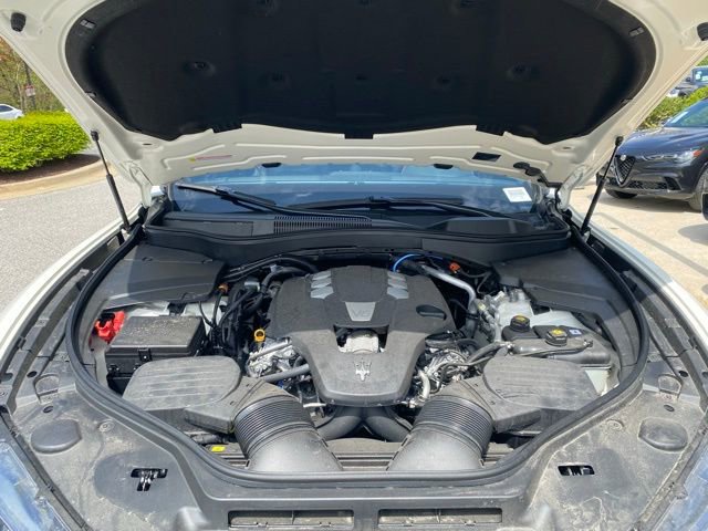 Used 2024 Maserati Levante GT Ultima image 10