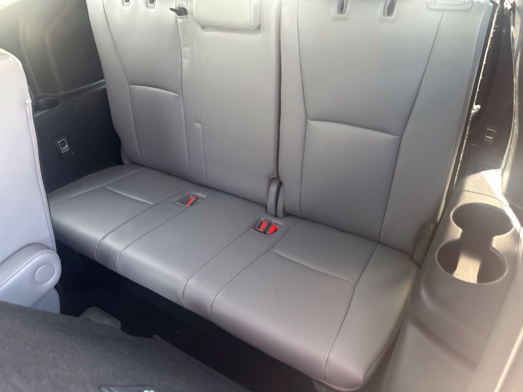 Used 2021 Toyota Highlander XLE FWD image 31