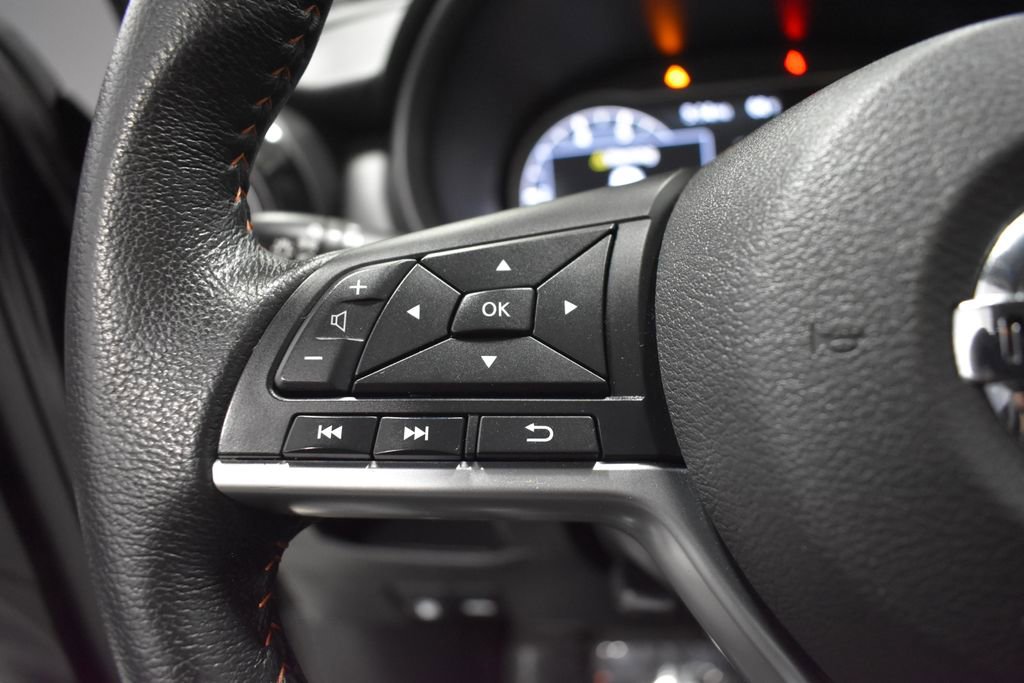 Used 2020 Nissan Kicks SR image 23