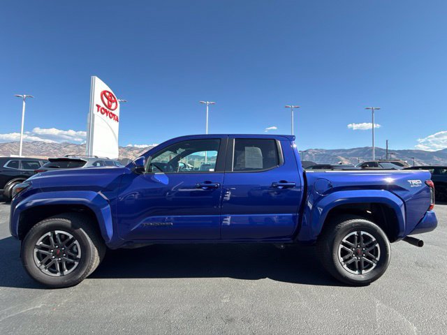 Certified 2025 Toyota Tacoma TRD Sport AWD/4WD image 9