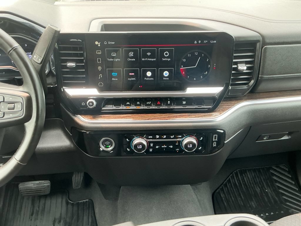 Used 2024 GMC Sierra 1500 Elevation AWD/4WD image 12