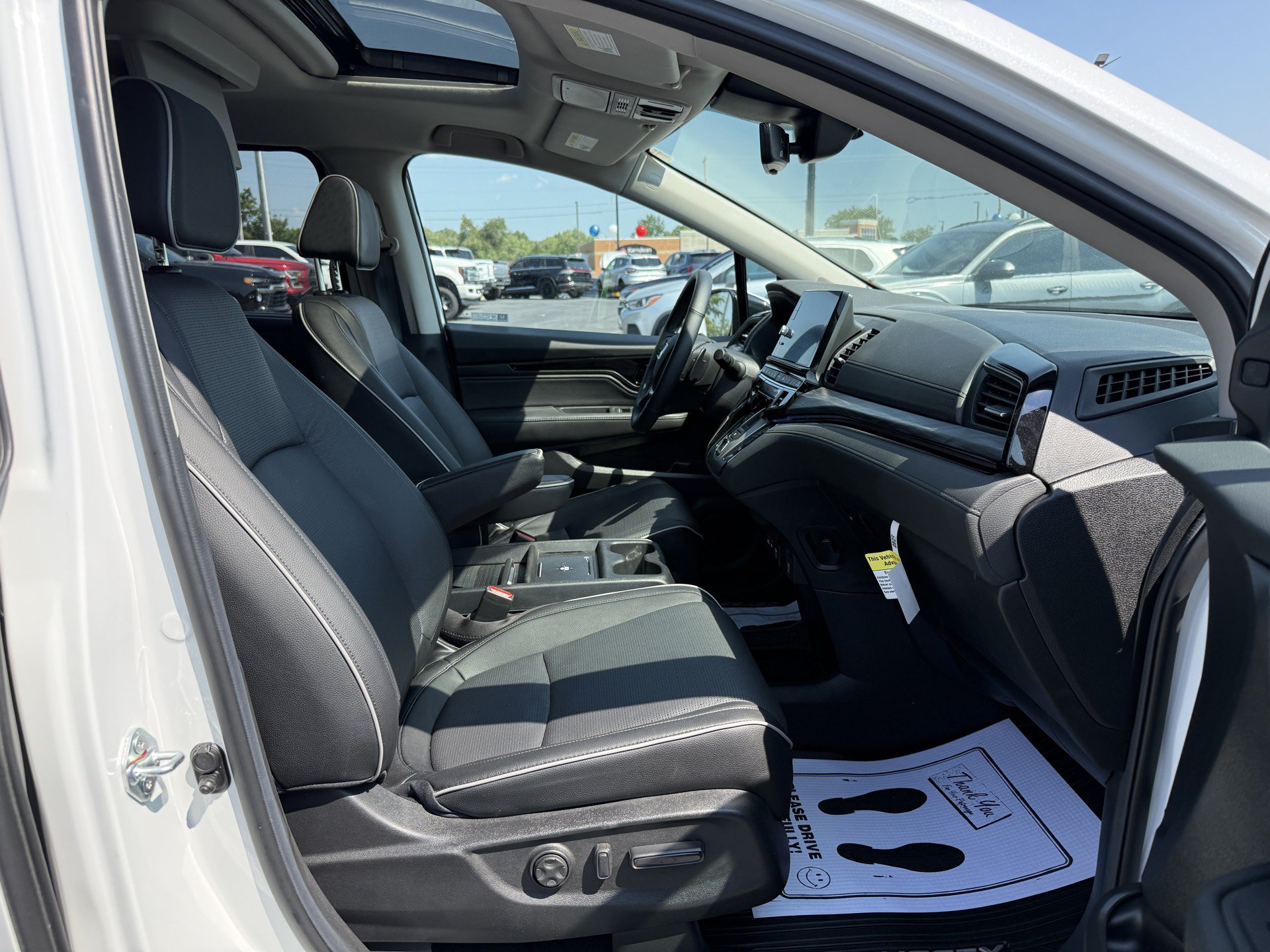 Used 2026 Honda Odyssey Elite image 25