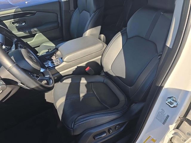 Used 2023 Honda Pilot EX-L image 2