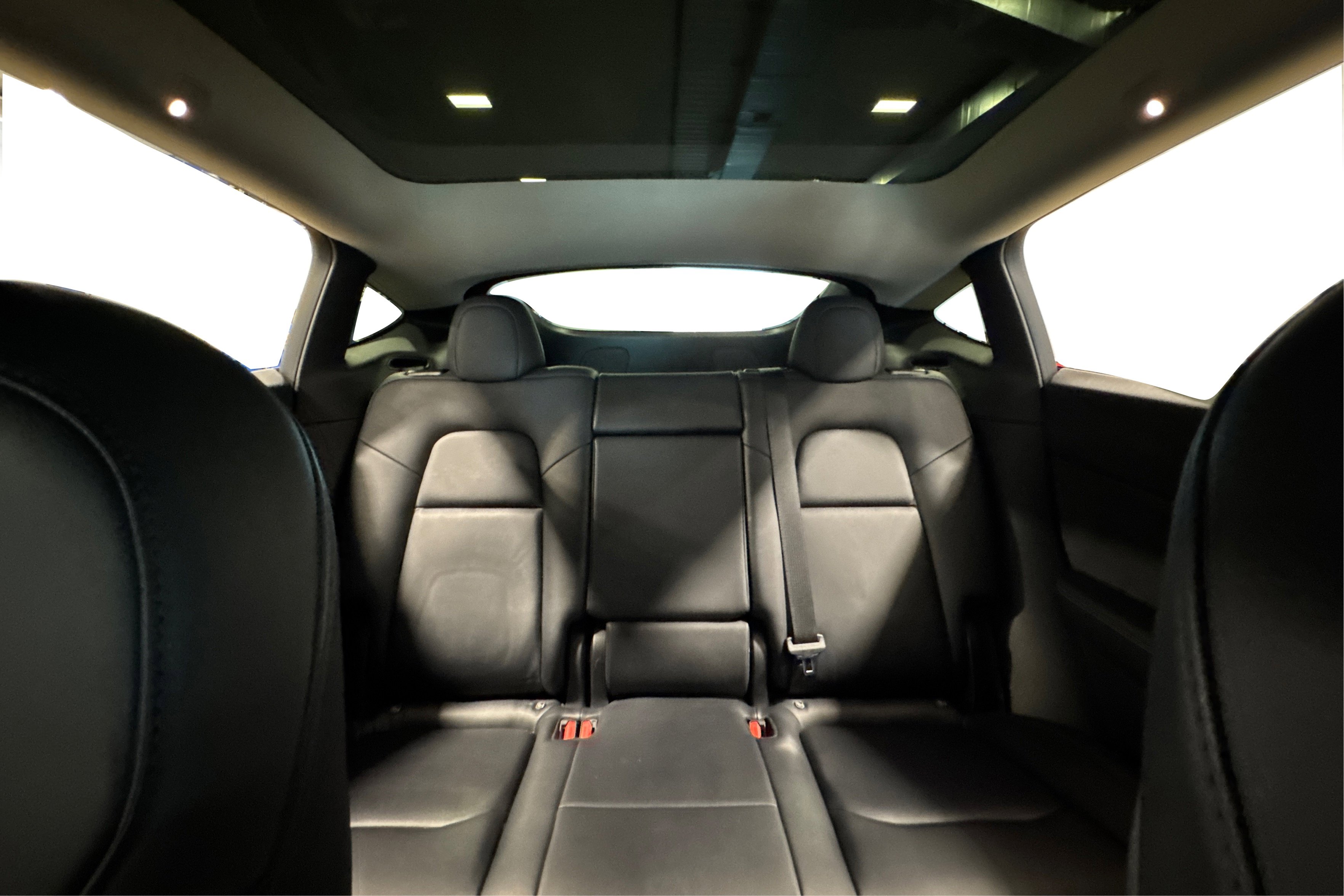 Used 2022 Tesla Model Y Performance image 41