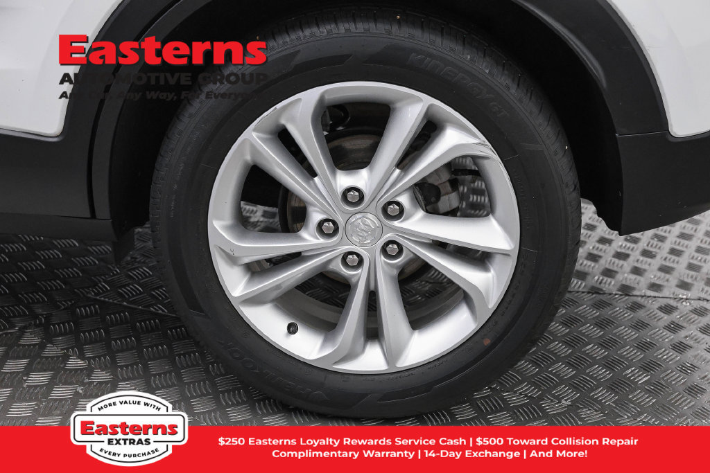 Used 2023 Buick Encore GX Preferred w/ Cold Weather Comfort Package FWD image 31