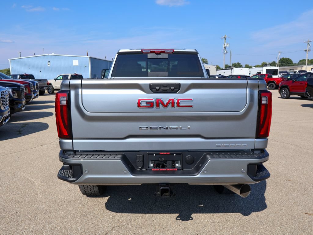 New 2026 GMC Sierra 3500 Denali w/ Denali Reserve Package AWD/4WD image 4
