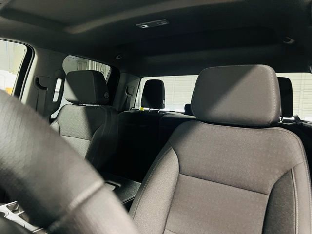 Used 2022 Chevrolet Silverado 1500 Custom image 3