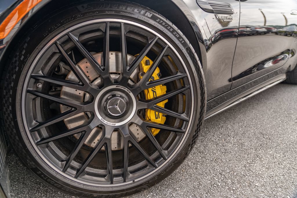 Used 2023 Mercedes-Benz SL 63 AMG 4MATIC w/ Driver Assistance Package image 4