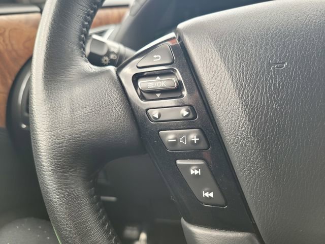 Used 2024 Nissan Armada SL image 28