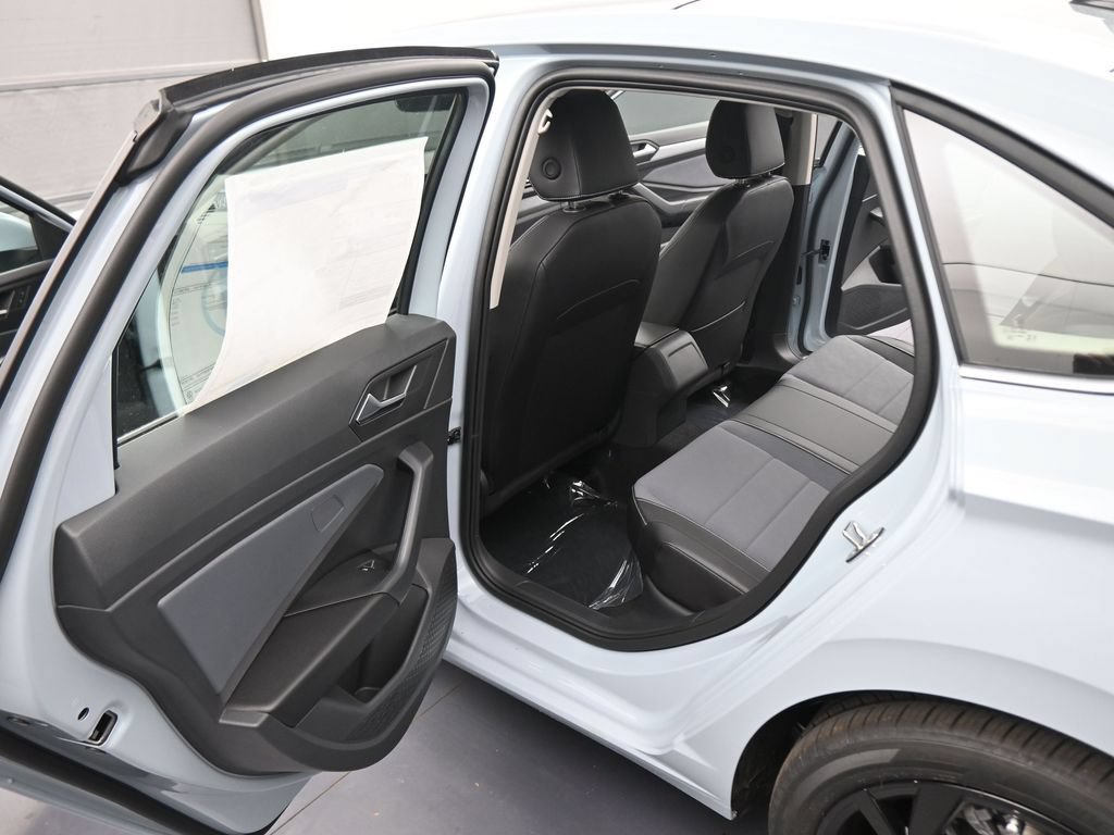 New 2026 Volkswagen Jetta SE FWD image 38