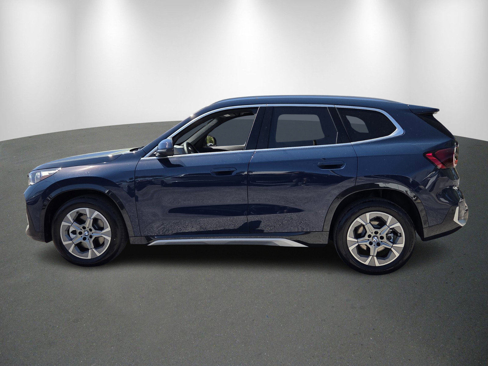 New 2026 BMW X1 xDrive28i w/ Technology Package image 4