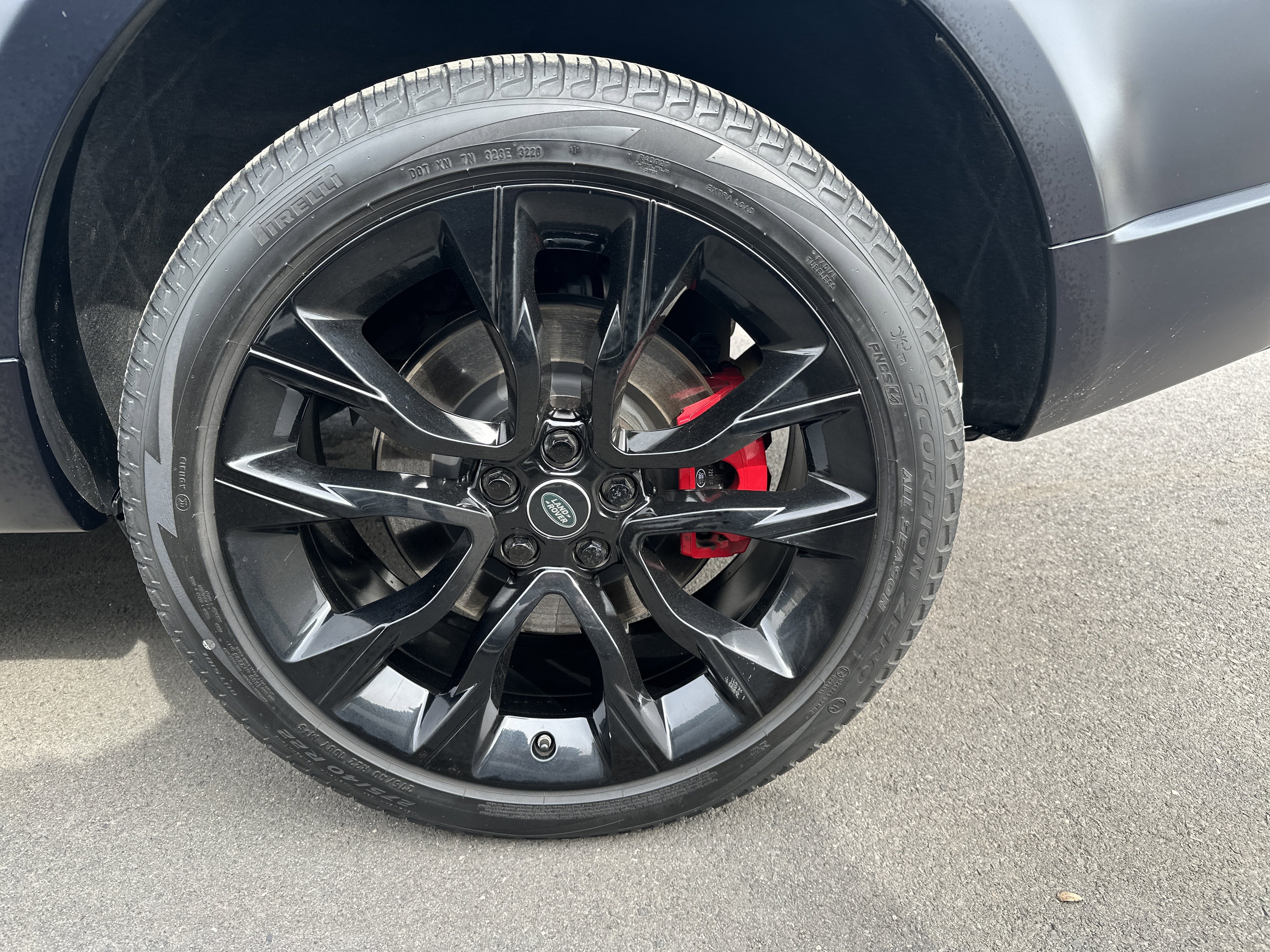 Used 2021 Land Rover Range Rover Sport HST image 7