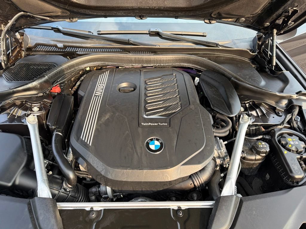 Used 2023 BMW 540i xDrive w/ M Sport Package AWD/4WD image 39