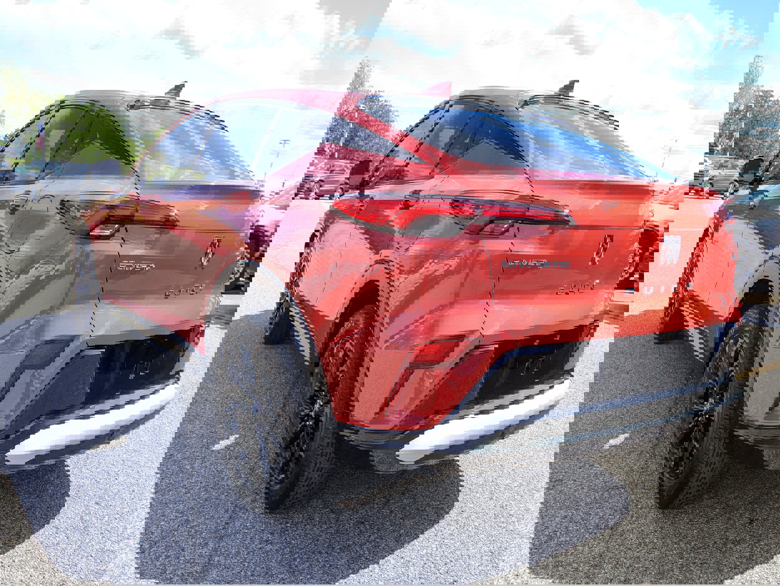 Used 2024 Buick Envista Sport Touring image 3