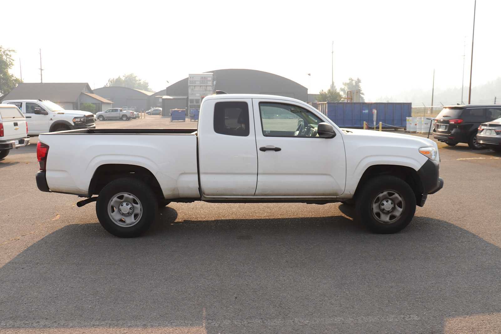 Certified 2022 Toyota Tacoma SR RWD image 4
