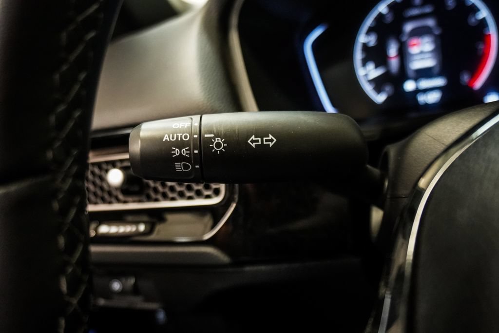 Used 2025 Honda Civic Sport image 18