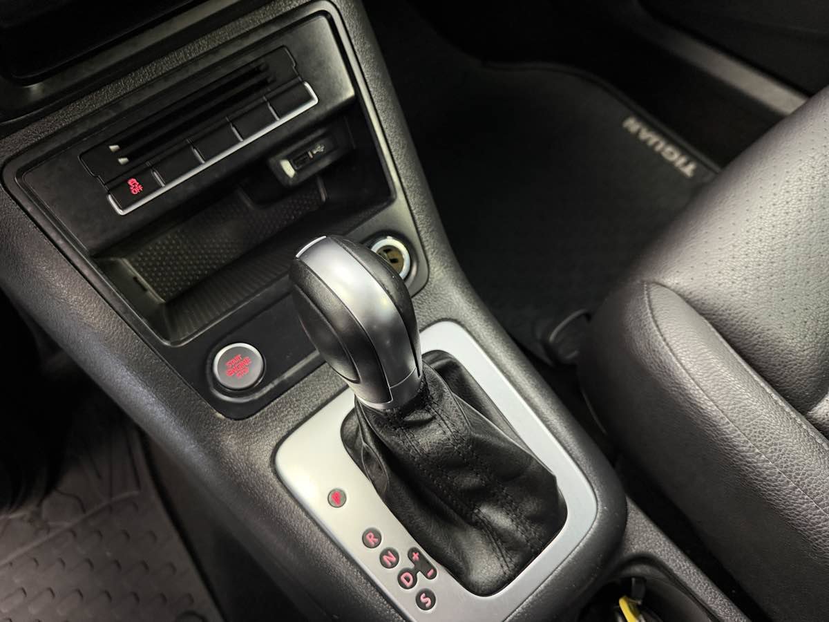 Used 2016 Volkswagen Tiguan S FWD image 19