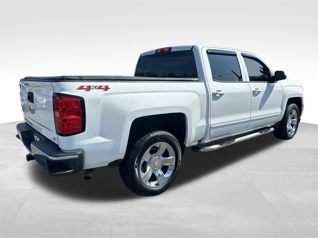 Used 2018 Chevrolet Silverado 1500 LT w/ LT Eassist Package image 8