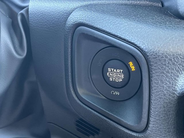 Used 2025 Jeep Wrangler Sport AWD/4WD image 30