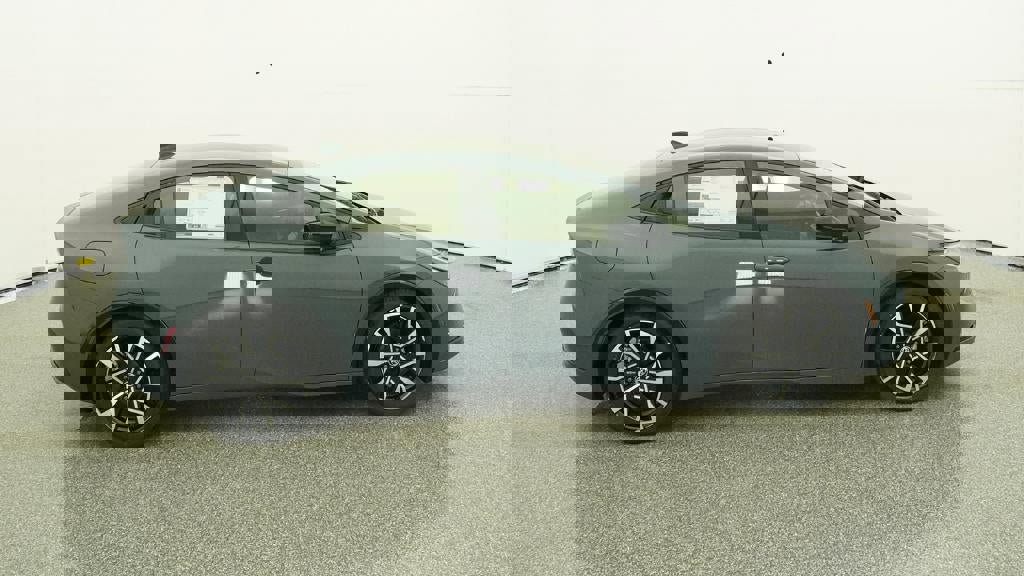 New 2026 Toyota Prius Plug-In Hybrid image 40