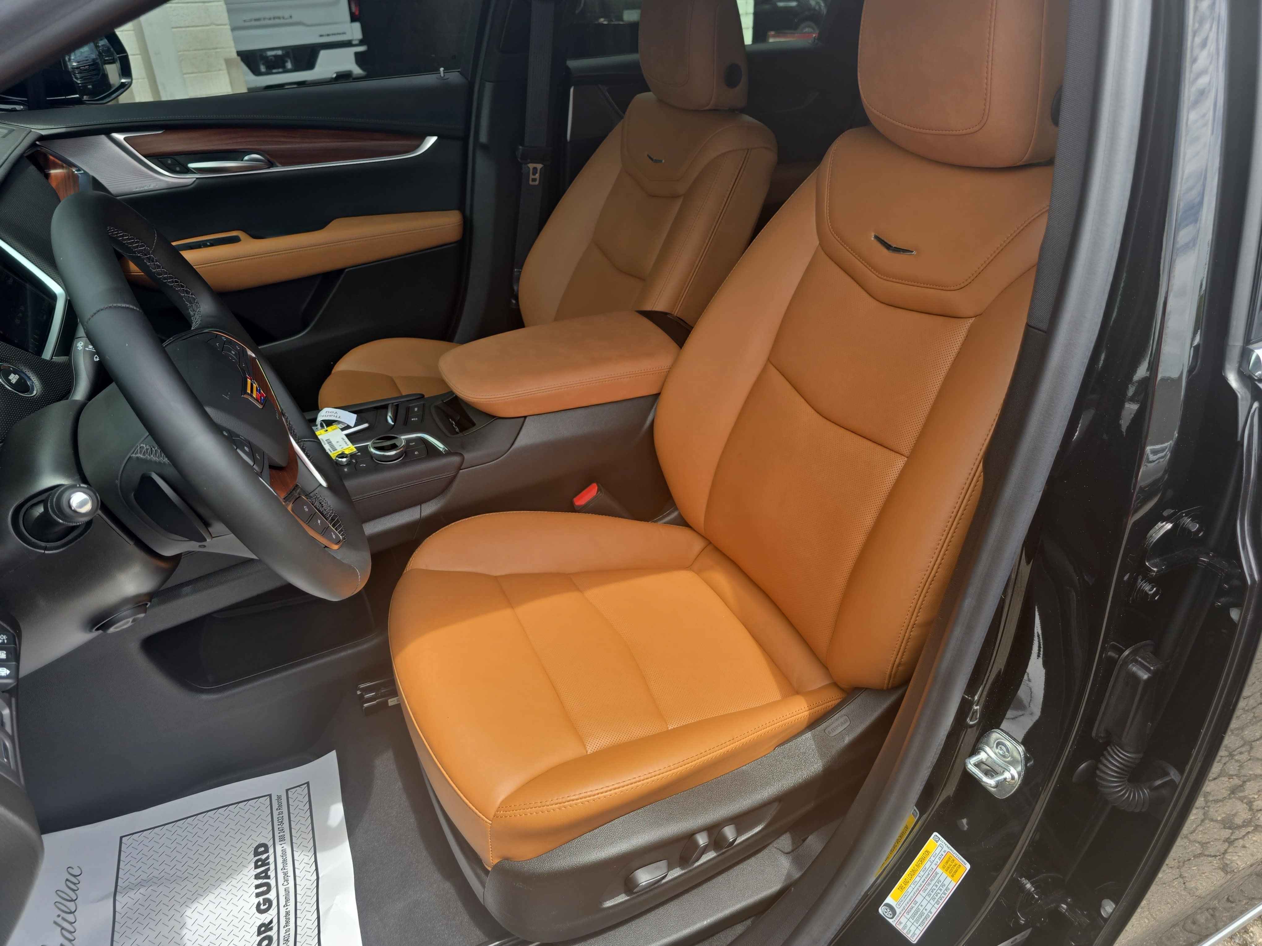 Used 2026 Cadillac XT5 Premium Luxury w/ Driver Assist Package AWD/4WD image 16