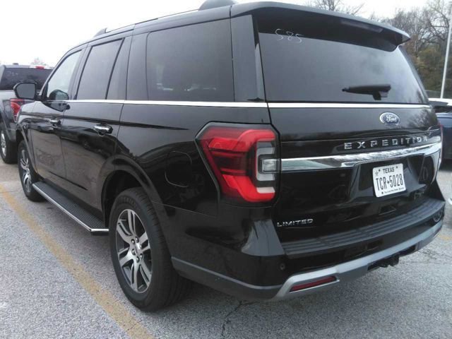 Used 2023 Ford Expedition Limited image 2
