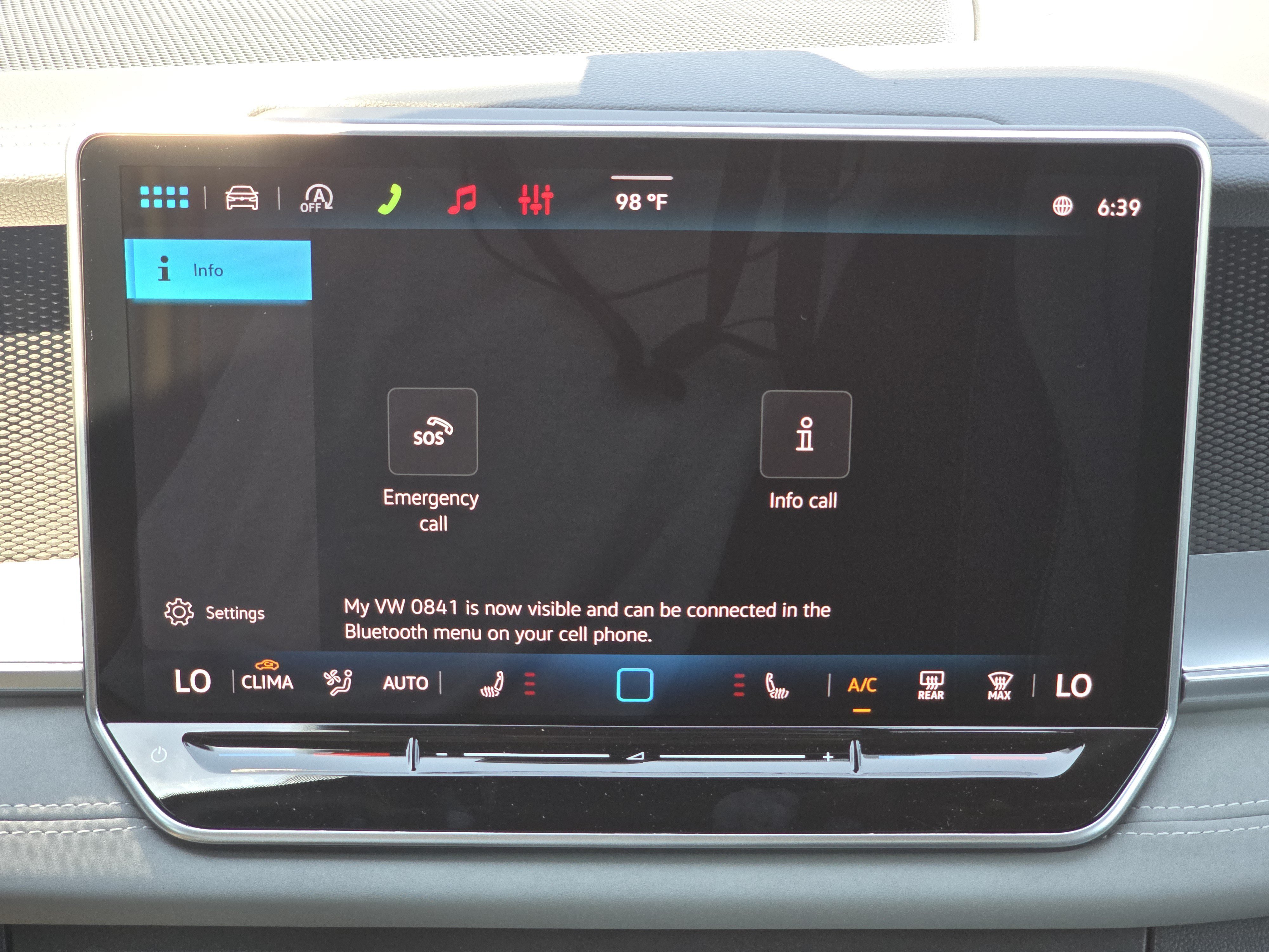 New 2026 Volkswagen Tiguan SE R-Line AWD/4WD image 12