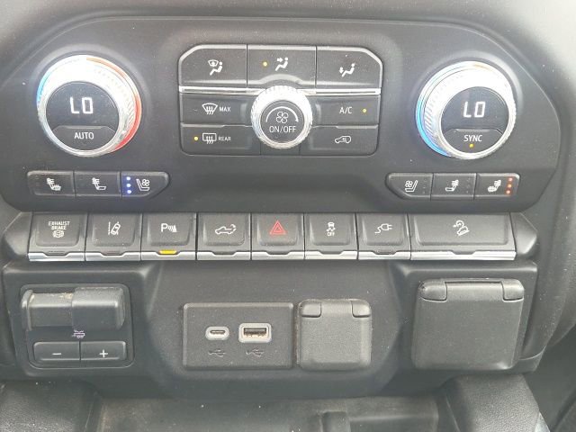 Used 2023 GMC Sierra 2500 AT4 w/ AT4 Preferred Package AWD/4WD image 32