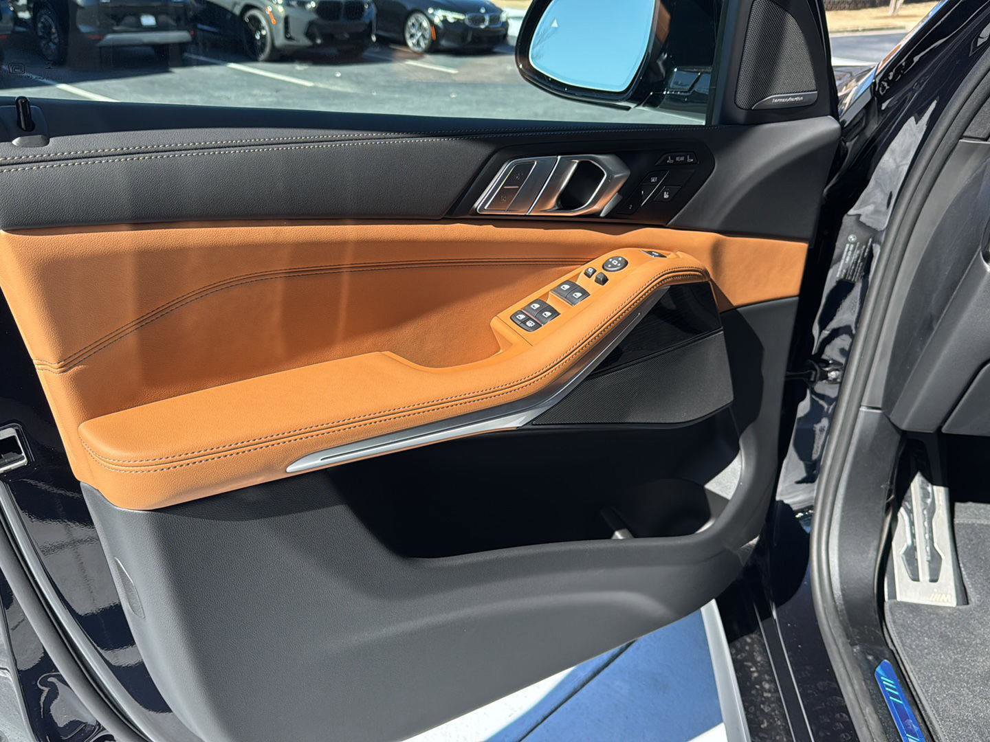 New 2026 BMW X7 M60i AWD/4WD image 15