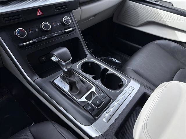 Used 2022 Kia Carnival LX image 21