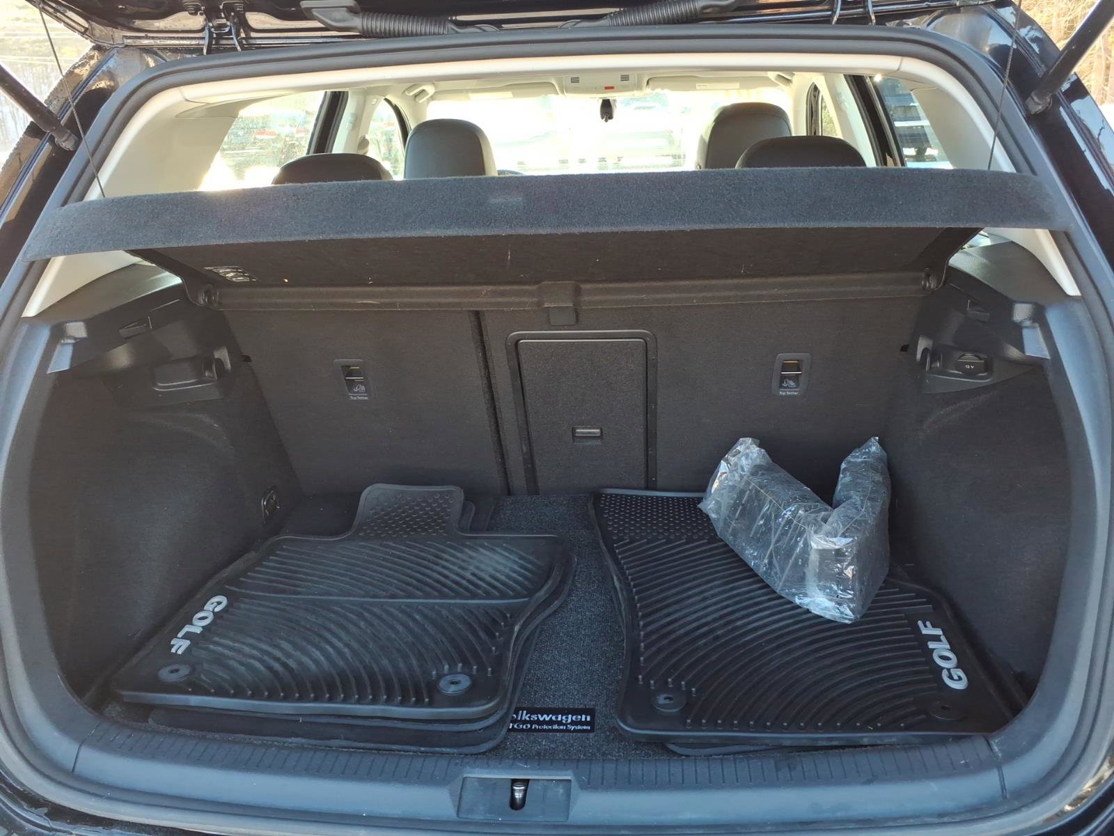 Used 2015 Volkswagen Golf SEL image 6