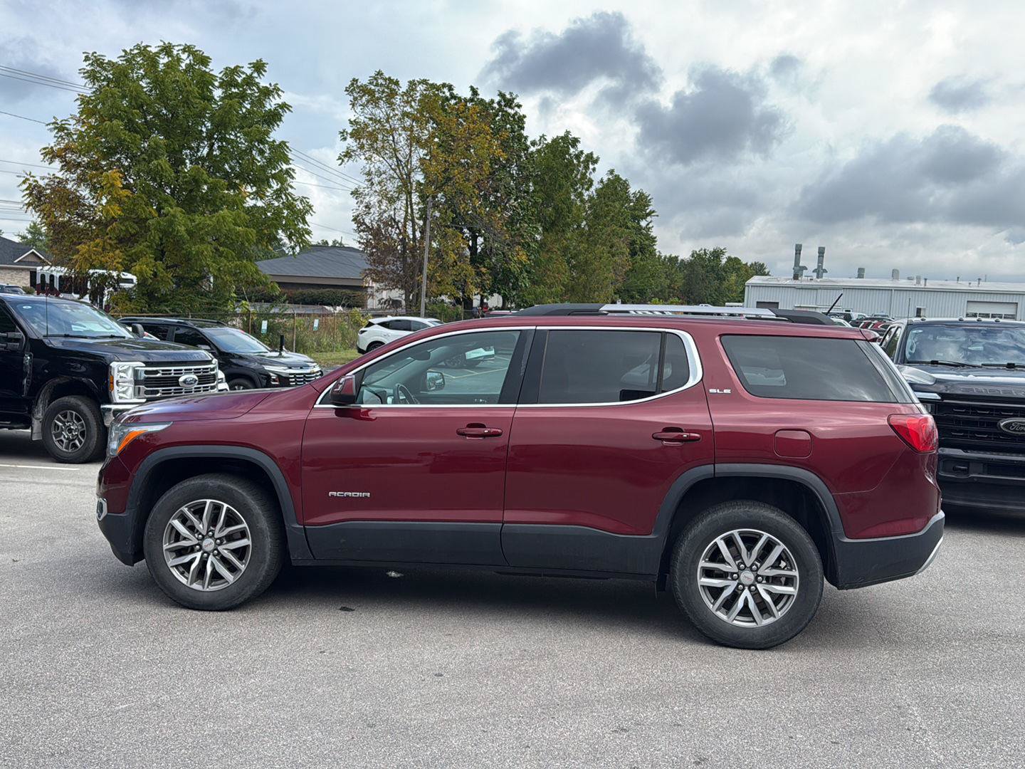 Used 2018 GMC Acadia SLE w/ Driver Alert Package I FWD image 6