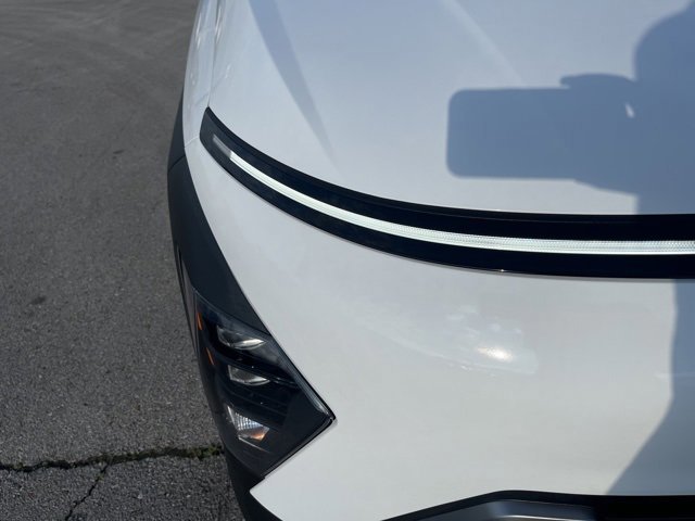 Certified 2025 Hyundai Kona SEL AWD/4WD image 27