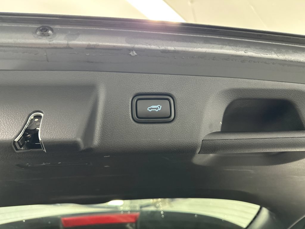 Used 2025 Hyundai Palisade SEL FWD image 22