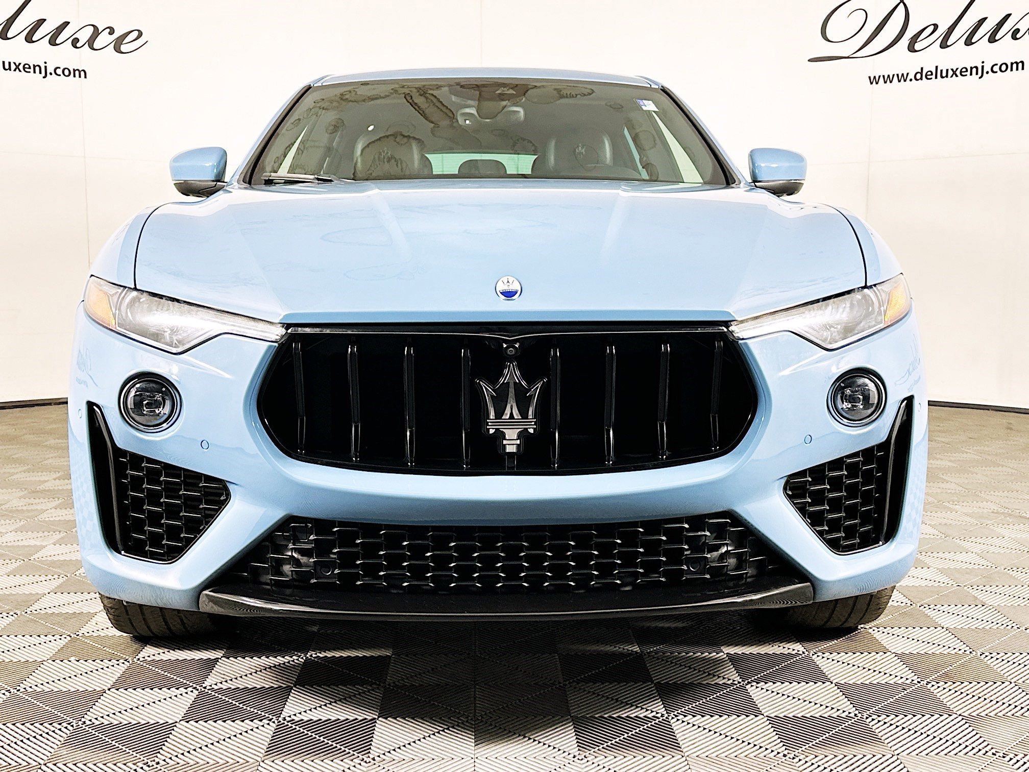 Used 2023 Maserati Levante Modena image 2