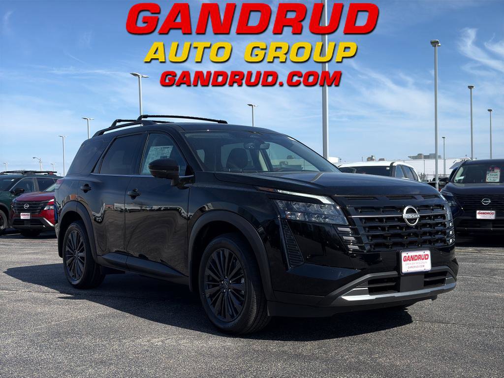 New 2026 Nissan Pathfinder SL w/ SL Premium Package