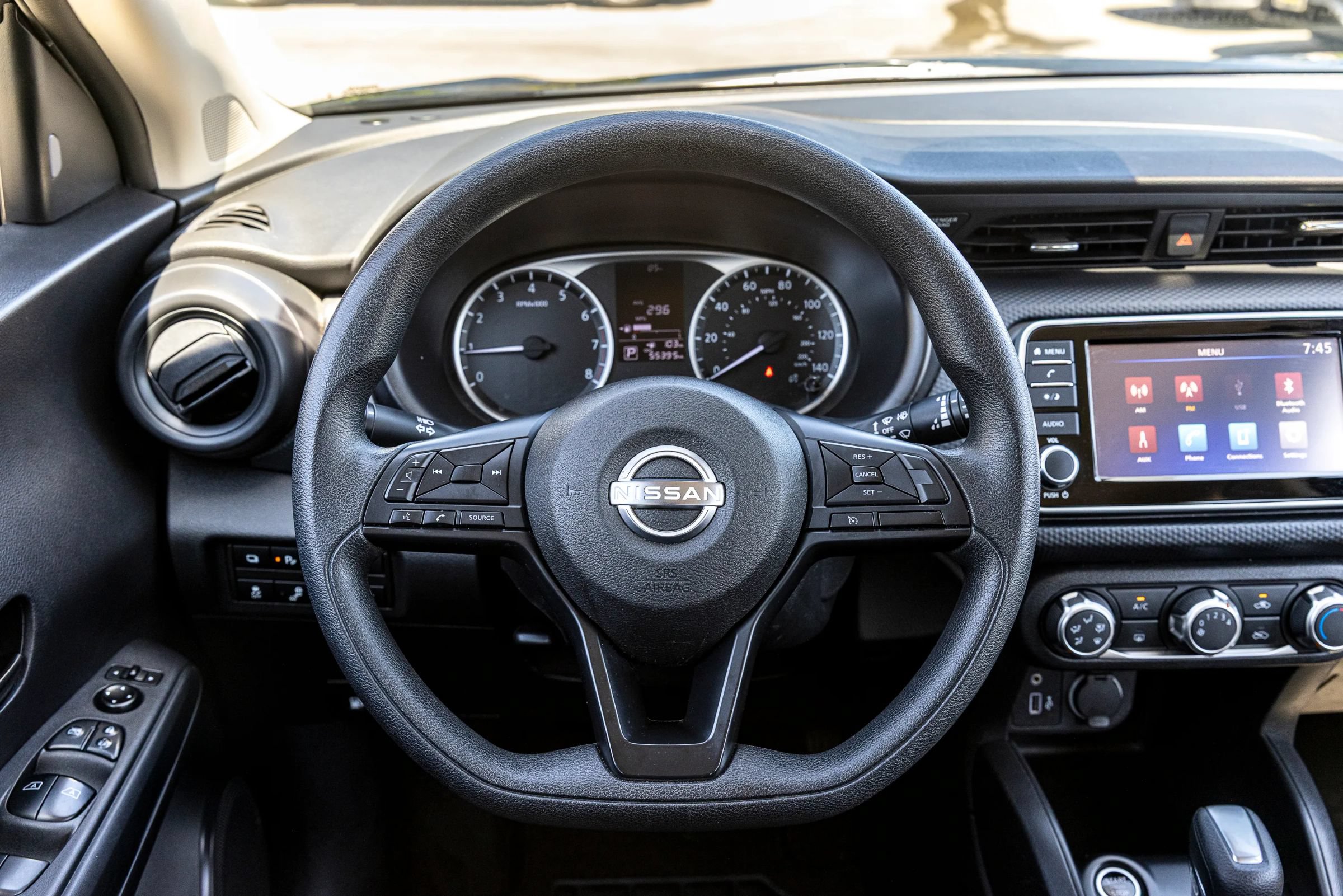 Used 2023 Nissan Kicks S FWD image 27