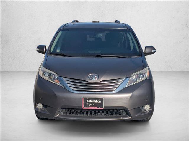 Used 2017 Toyota Sienna Limited w/ Preferred Accessory Package FWD video 2