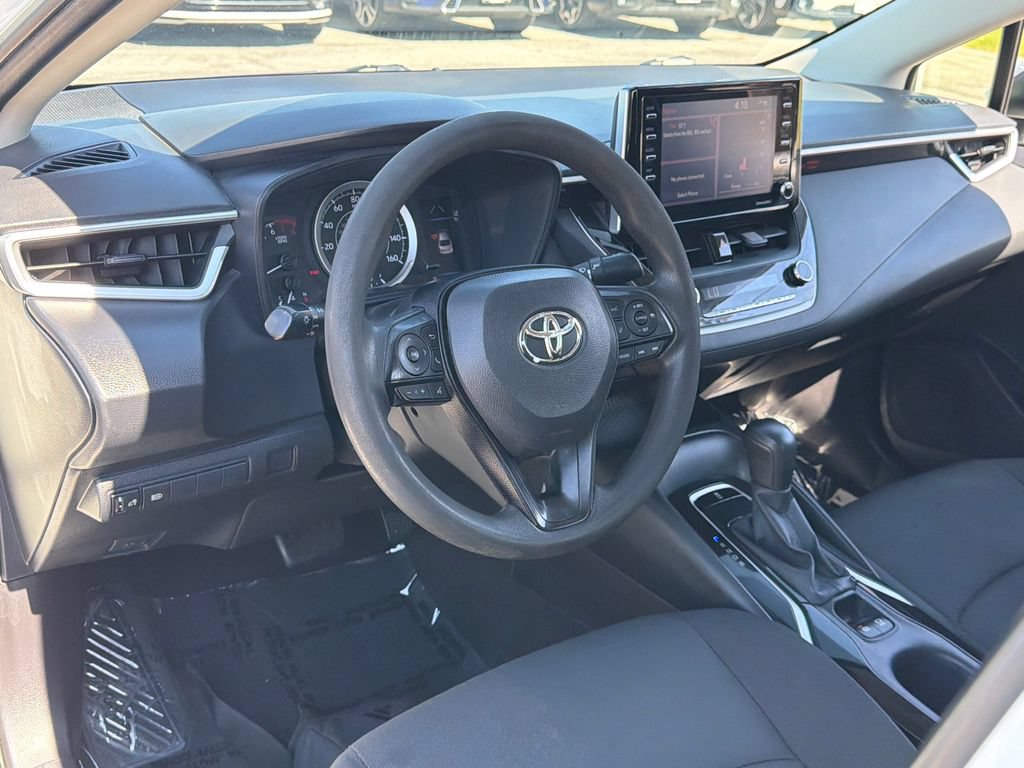 Used 2021 Toyota Corolla LE FWD image 26