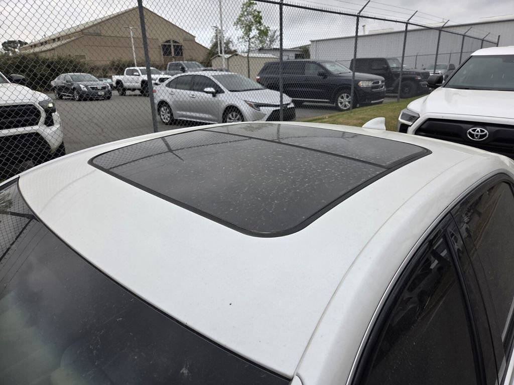 Used 2016 Cadillac CTS Premium image 3