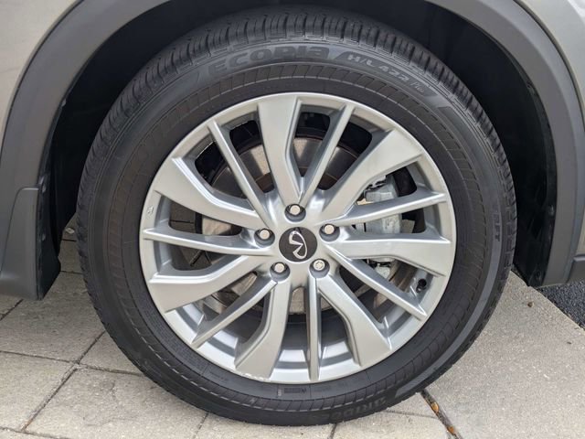 Used 2023 INFINITI QX50 Luxe image 11