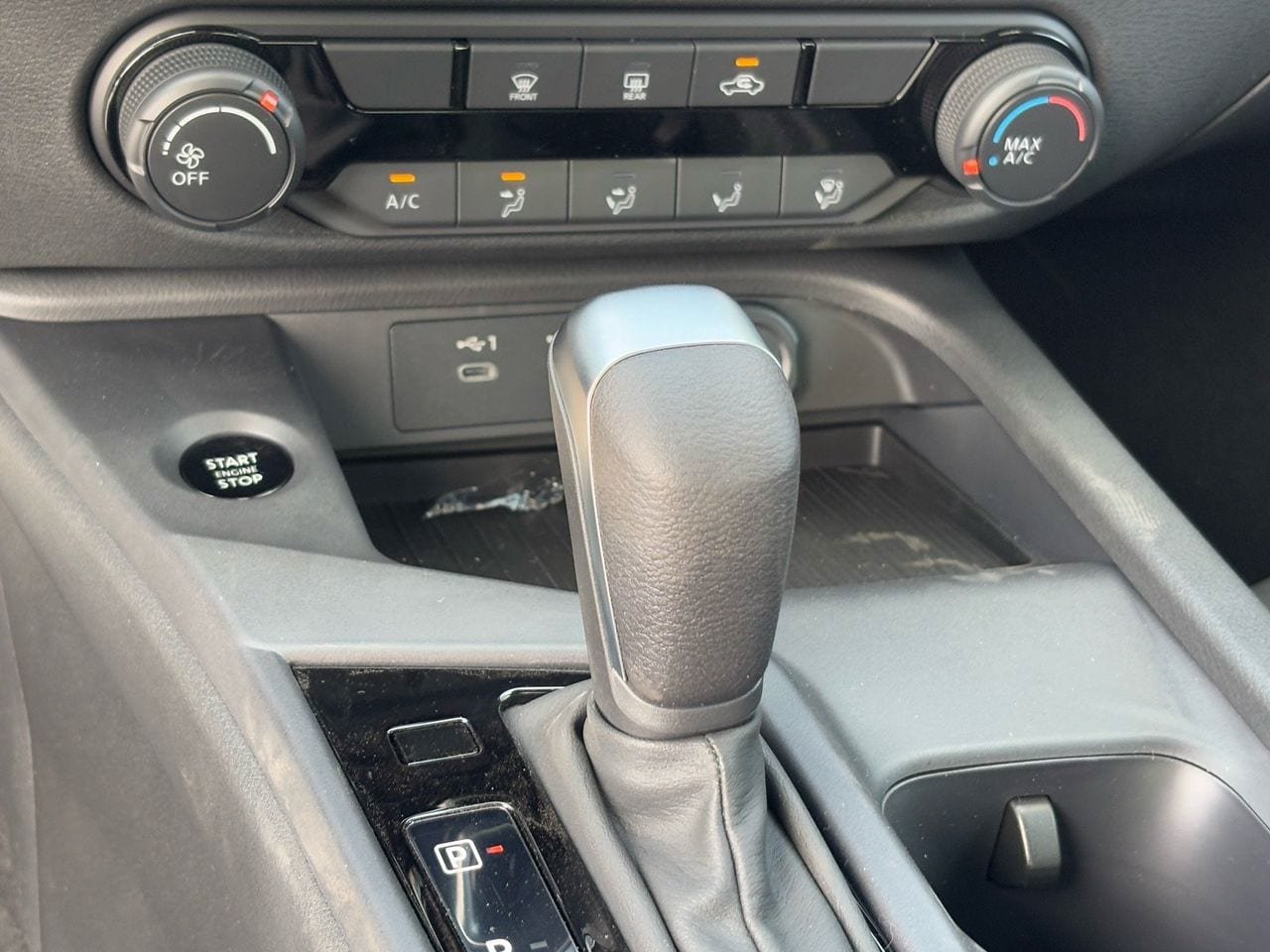 New 2026 Nissan Sentra SR FWD image 26