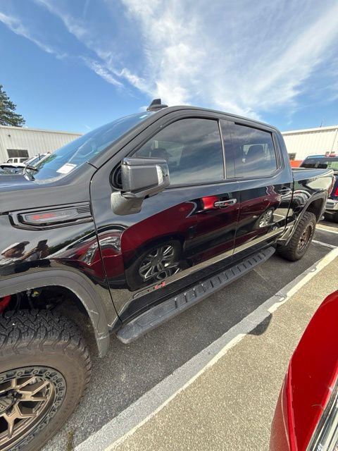 Used 2026 GMC Sierra 1500 AT4 w/ AT4 Premium Package AWD/4WD image 4