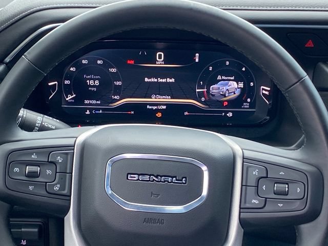 Used 2023 GMC Yukon Denali w/ LPO, Floor Liner Package AWD/4WD image 8