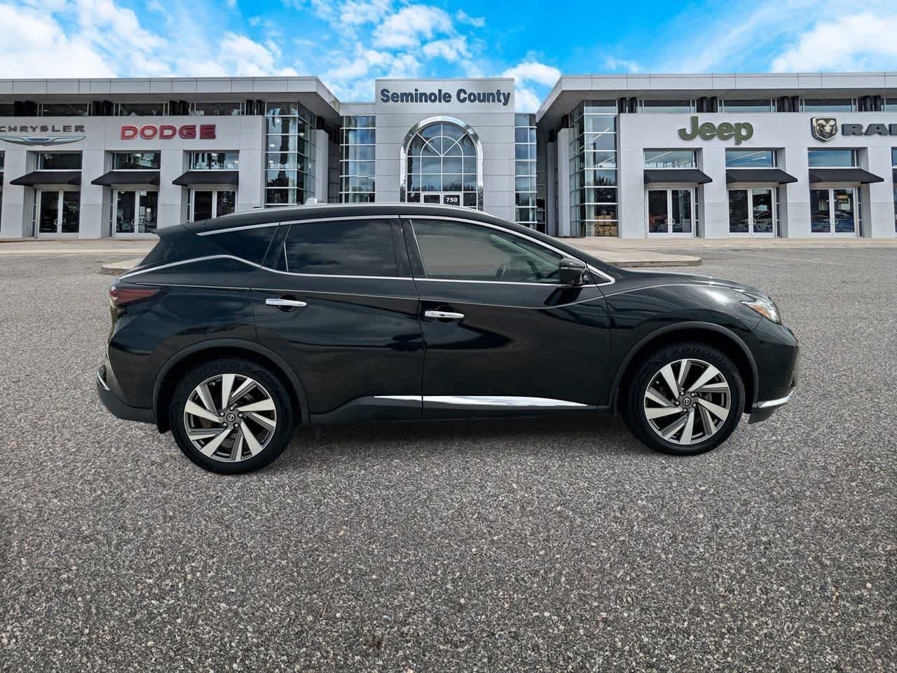Used 2019 Nissan Murano SL FWD image 9