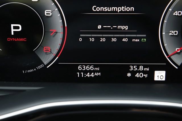 Used 2025 Audi Q7 2.0T Premium w/ Convenience Plus Package image 31